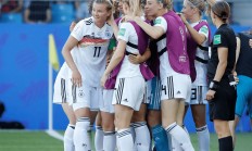 九游娱乐平台-包含精彩胜负！国际女足赛事中发生惊人一战的词条