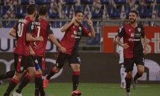 九游娱乐馆-卡利亚里球员受伤离场，比赛难以逆转的简单介绍