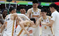 九游娱乐在线登录-一位老将在关键时刻挺身而出，带领球队取得胜利的简单介绍