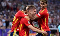 九游娱乐app下载-欧国联比赛半决赛展开，西班牙队成功晋级的简单介绍