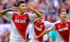 九游娱乐新闻-包含汉诺威主帅战术奏效，德甲球队连续取得胜利的词条