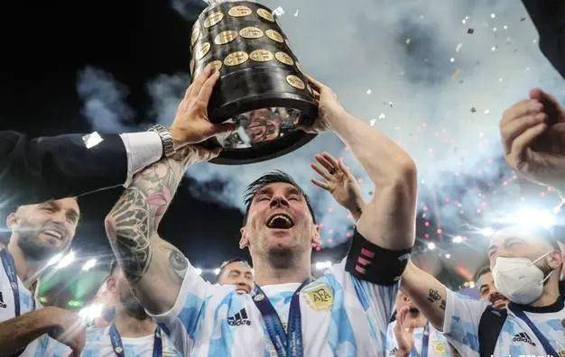 关于葡萄牙凭梅西进球战平希腊，意大利大胜特立尼达和多巴哥的信息