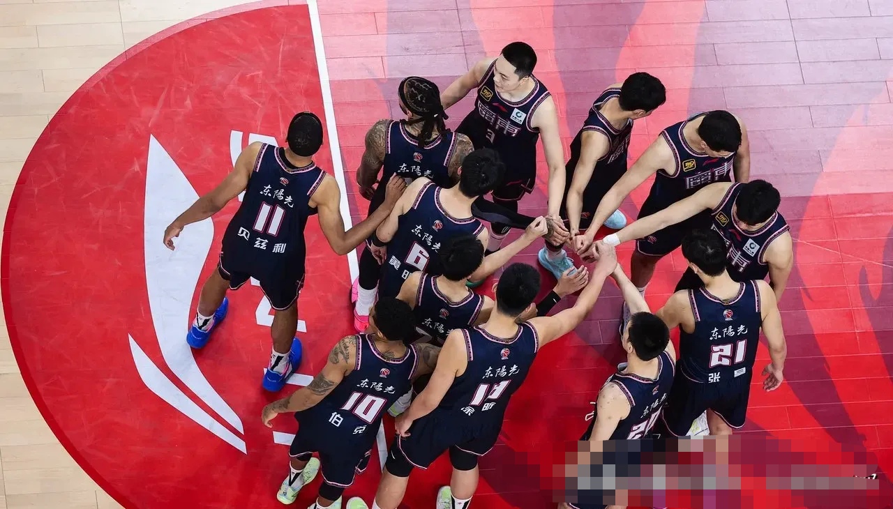 包含体育赛事热度持续升温,观众群情澎湃的词条 包含体育赛事热度持续升温,观众群情澎湃的词条