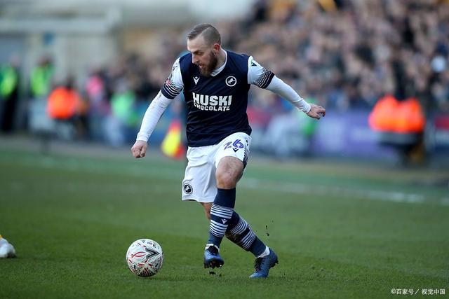 哈德斯菲尔德客场惨败,丢失关键分数 哈德斯菲尔德客场惨败,丢失关键分数