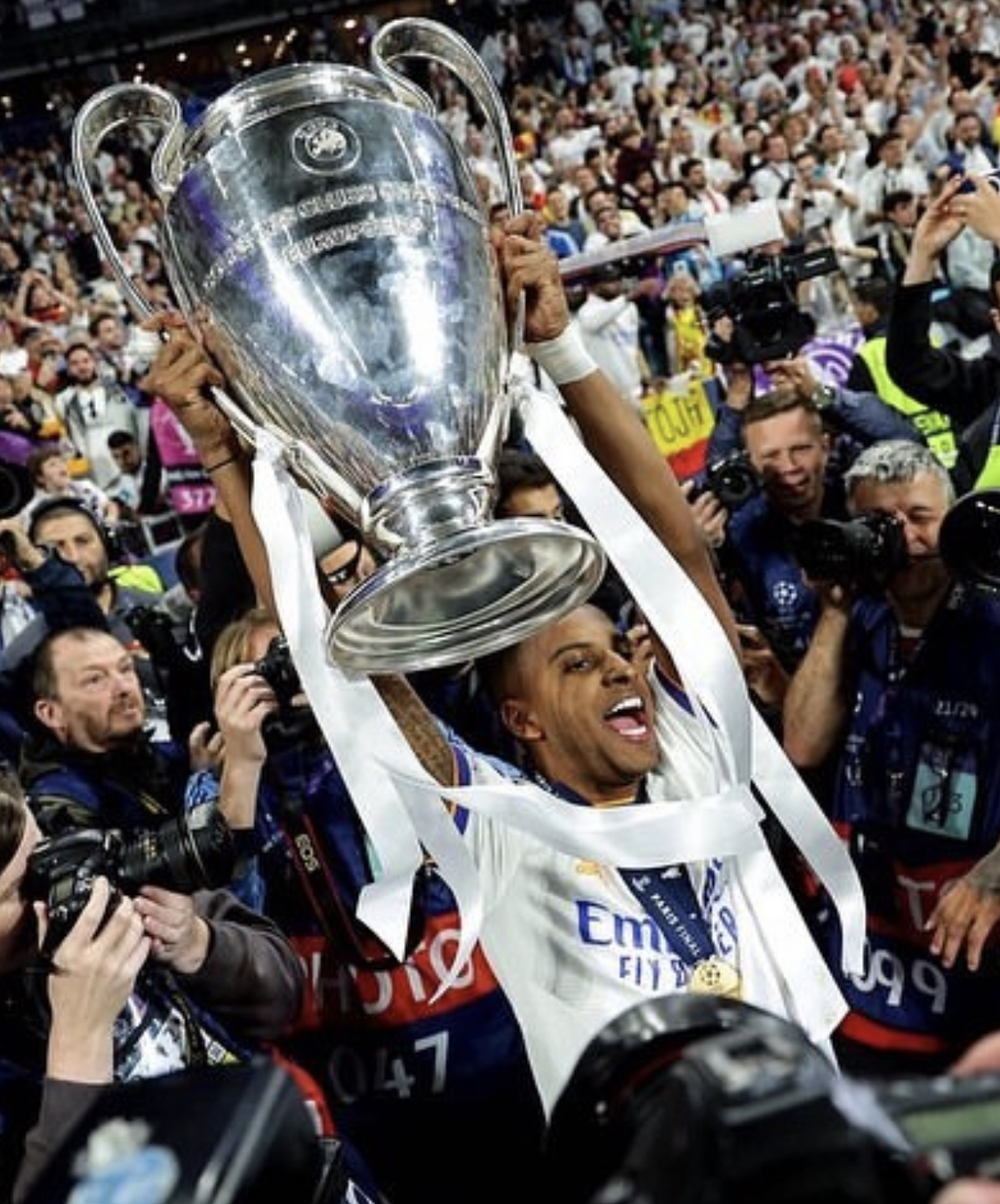 包含AC米兰后卫罗德里格斯:我们要团结一心,共同奋斗的词条 包含AC米兰后卫罗德里格斯:我们要团结一心,共同奋斗的词条